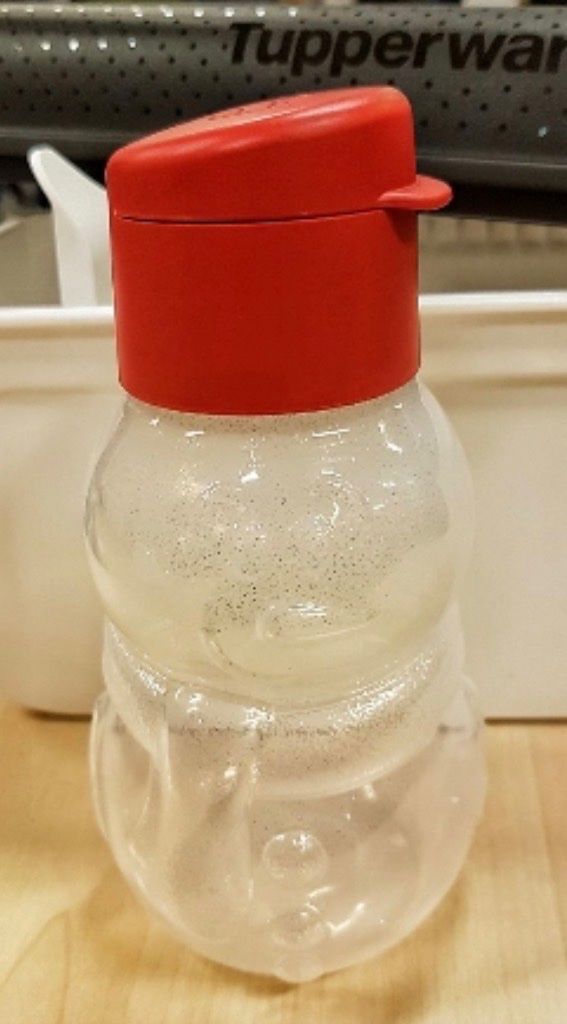 Tupperware Gourdes & Thermos: Tupperware gourde NEUF – Neuf avec emballage d'origine à Delémont par Ma_LoU.01
