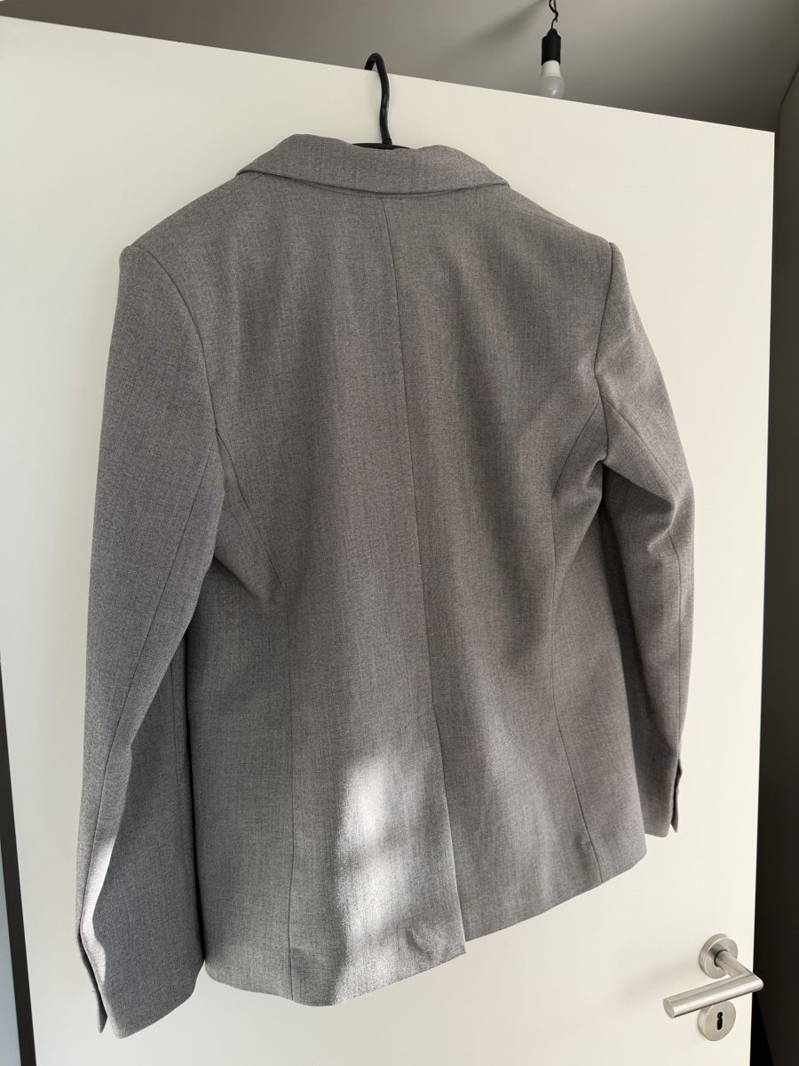 Mango Ensembles & Tailleurs: Mango Blazer grau, Grösse M – D'occasion à Dietikon par schultealina__ 1