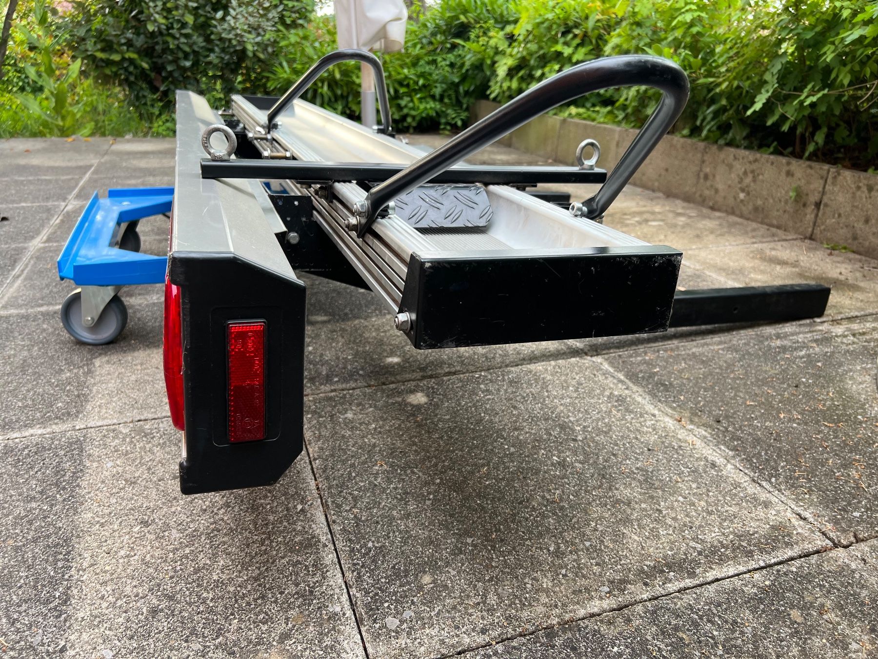 Balken: SAWIKO Makro Roller-/Motorradträger <150 kg, mit Beleuchtung – Gebraucht aus Binningen von luxx38 2