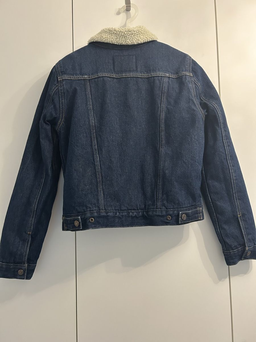 Levi's Giacche: Levi's Jeans Jacke mit Teddyfell, Gr. M – Nuovo (secondo la descrizione) da Zürich venduto da LeaMilj 1