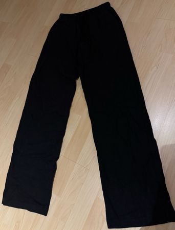 Bershka Schwarze Sommerhose, Grösse XS