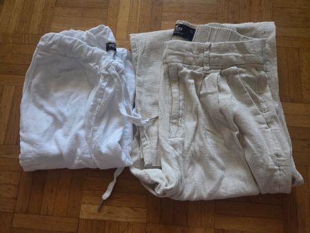 2 leichte Hosen Gr. S