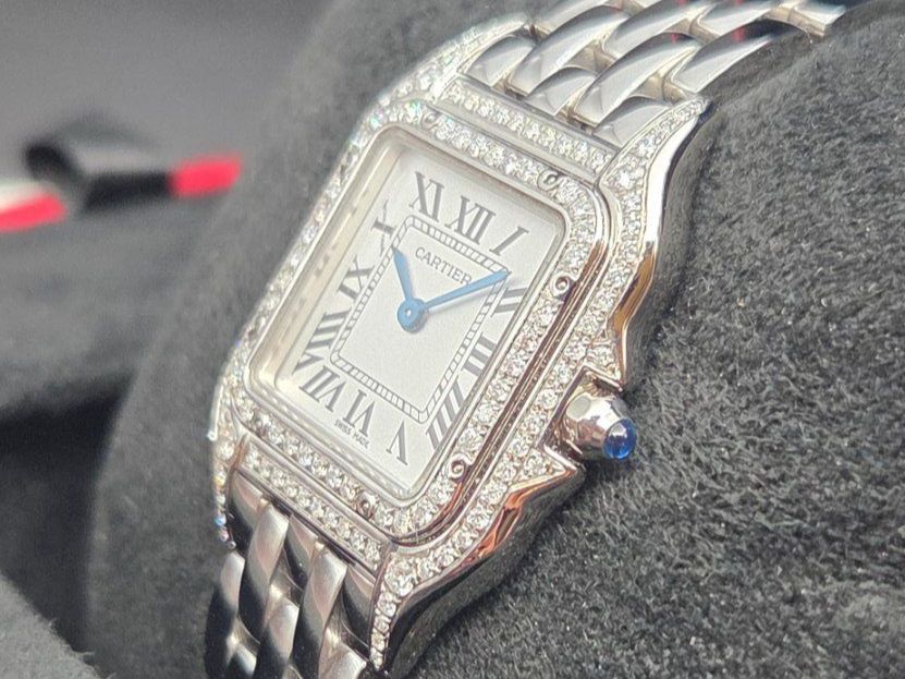 Cartier Uhren: Cartier – Neu und originalverpackt aus La Chaux-de-Fonds von curtitswisswatches 4