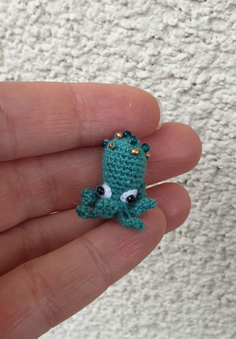 Statuette: Handgefertigte Miniatur Octopus( circa 2,5 - 3 cm )Unikat – Nuovo (secondo la descrizione) da Gelterkinden venduto da Macrameed 1