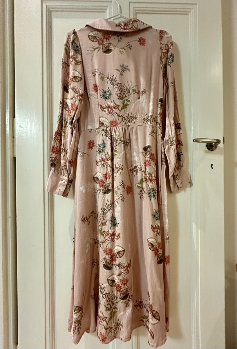 Vestiti: Pink Floral Midi Dress – Usato da Genève venduto da gra_xlk7