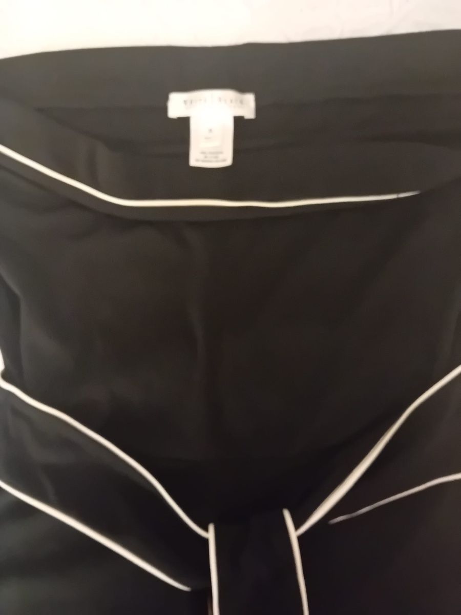 Pantalons: Combinaison pantalon noire bustier Soirée chic – D'occasion à Lausanne par eri_wtq8 2