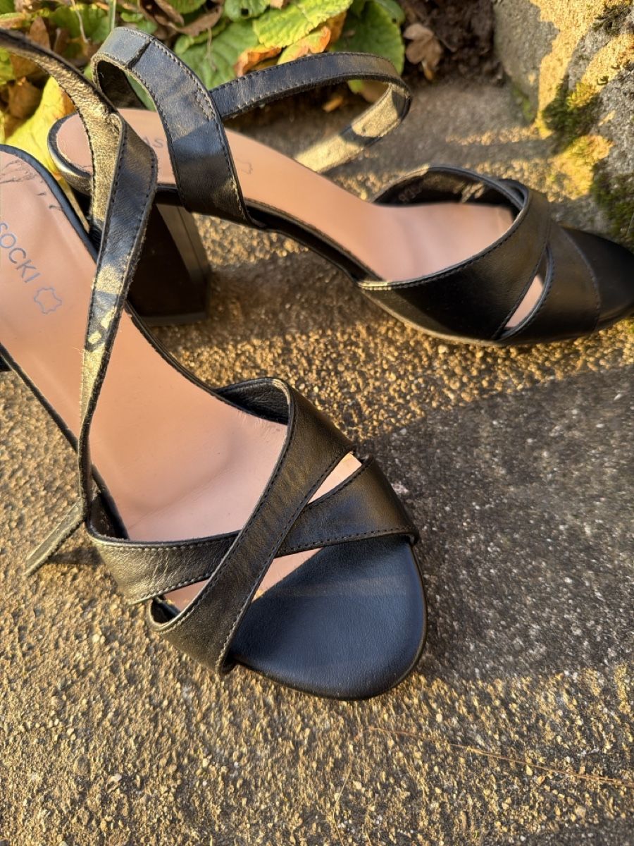 Scarpe da donna: Sandalen von Lasocki Gr. 37 – Usato da Oberrohrdorf venduto da Mariann79 4