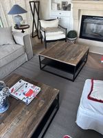 Coffee Table von Eichholtz (von SPECTROOM)