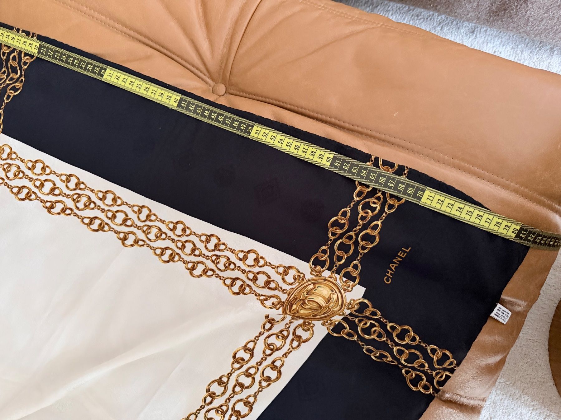Chanel Foulard & Sciarpe: Chanel Foulard – Usato da Zürich venduto da ewa. 1