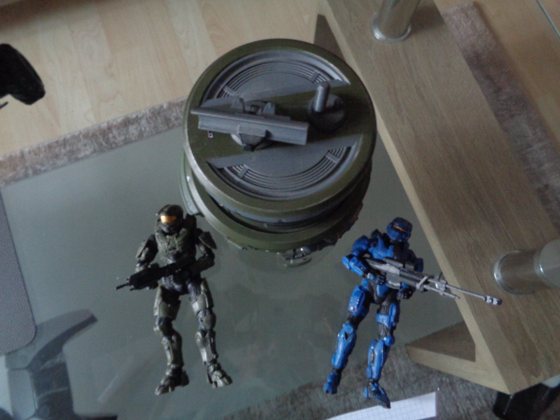 Statuette: HALO Masterchief und Locke – Usato da sargans venduto da Angamar 4