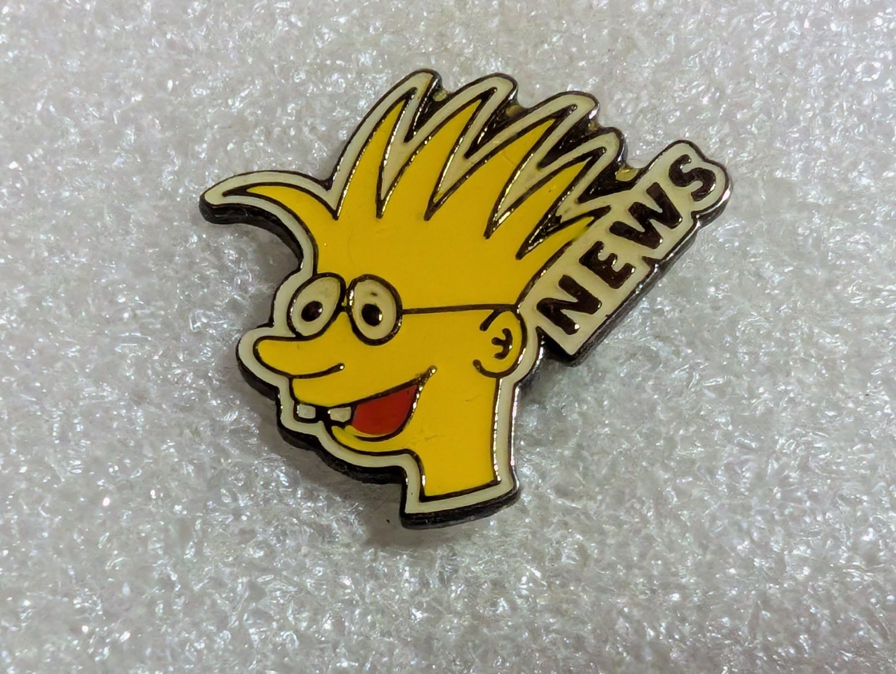 Placchette & Badge: Ansteckpin 195: News – Usato da Oppligen venduto da Pin-Fall-Shop