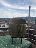 Hocker mit Fransen rund olivgrün im Landhausstil