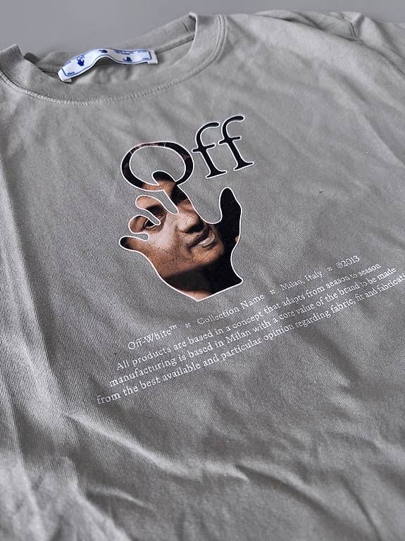 Off-White T-shirt: Stylisches Off White T Shirt – Usato da Derendingen venduto da Meli_Bern 1