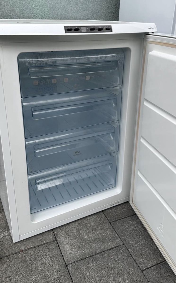 Congelatori: Congélateur Electrolux 60x60x85 – Usato da Orpund venduto da dizi.98 1