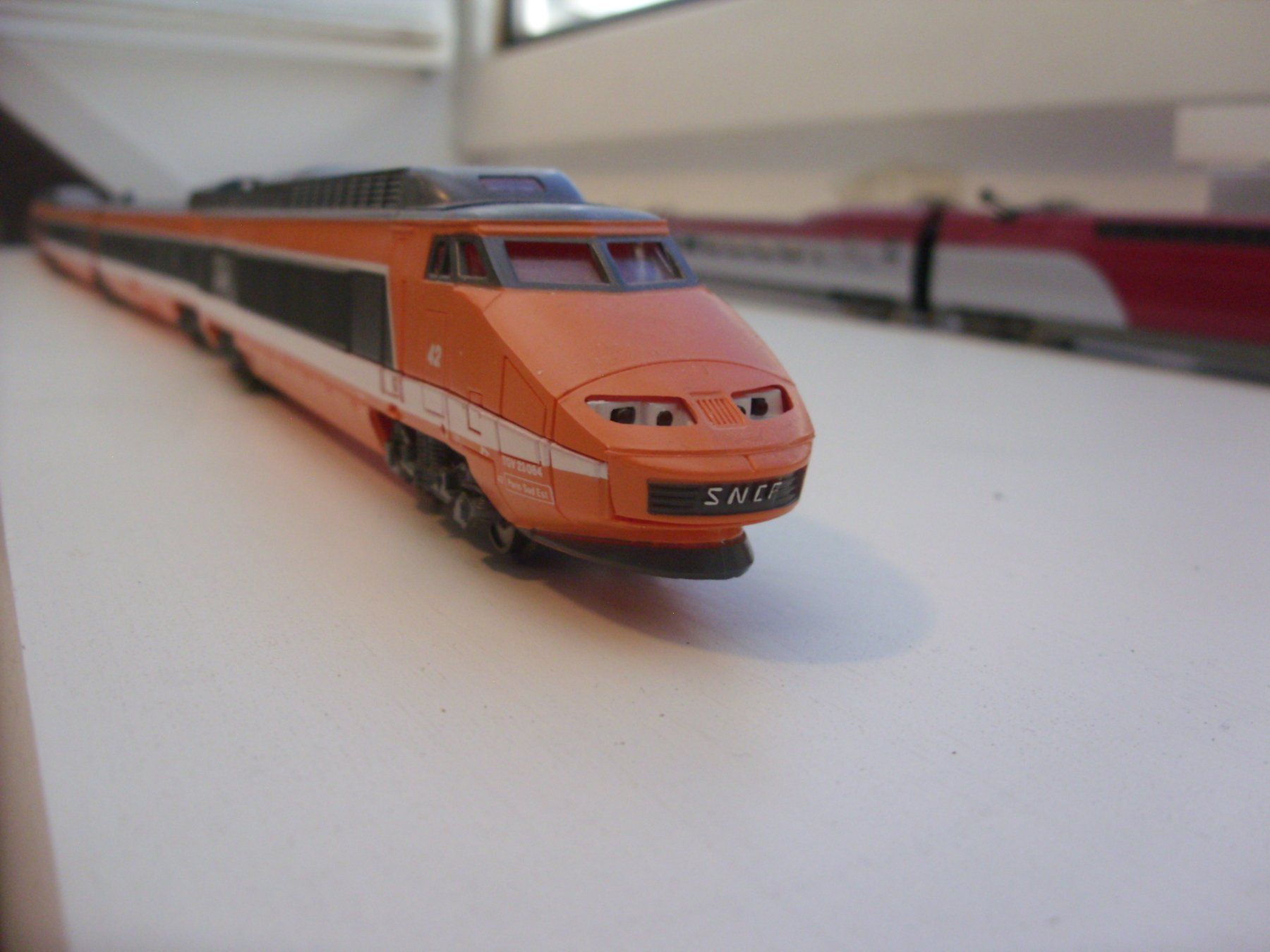 Jouef Modellini di ferrovie: Jouef H0  TGV orange AC analog – Usato da Untersiggenthal venduto da Gumel50 2