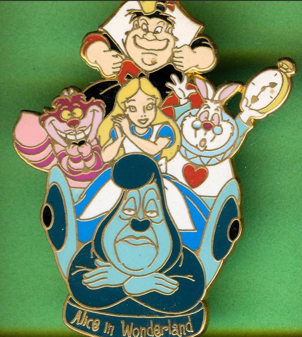 Disney Placchette & Badge: DISNEY  ALICE & Co.im Wunderland – Usato da Winterthur venduto da Sammleroase