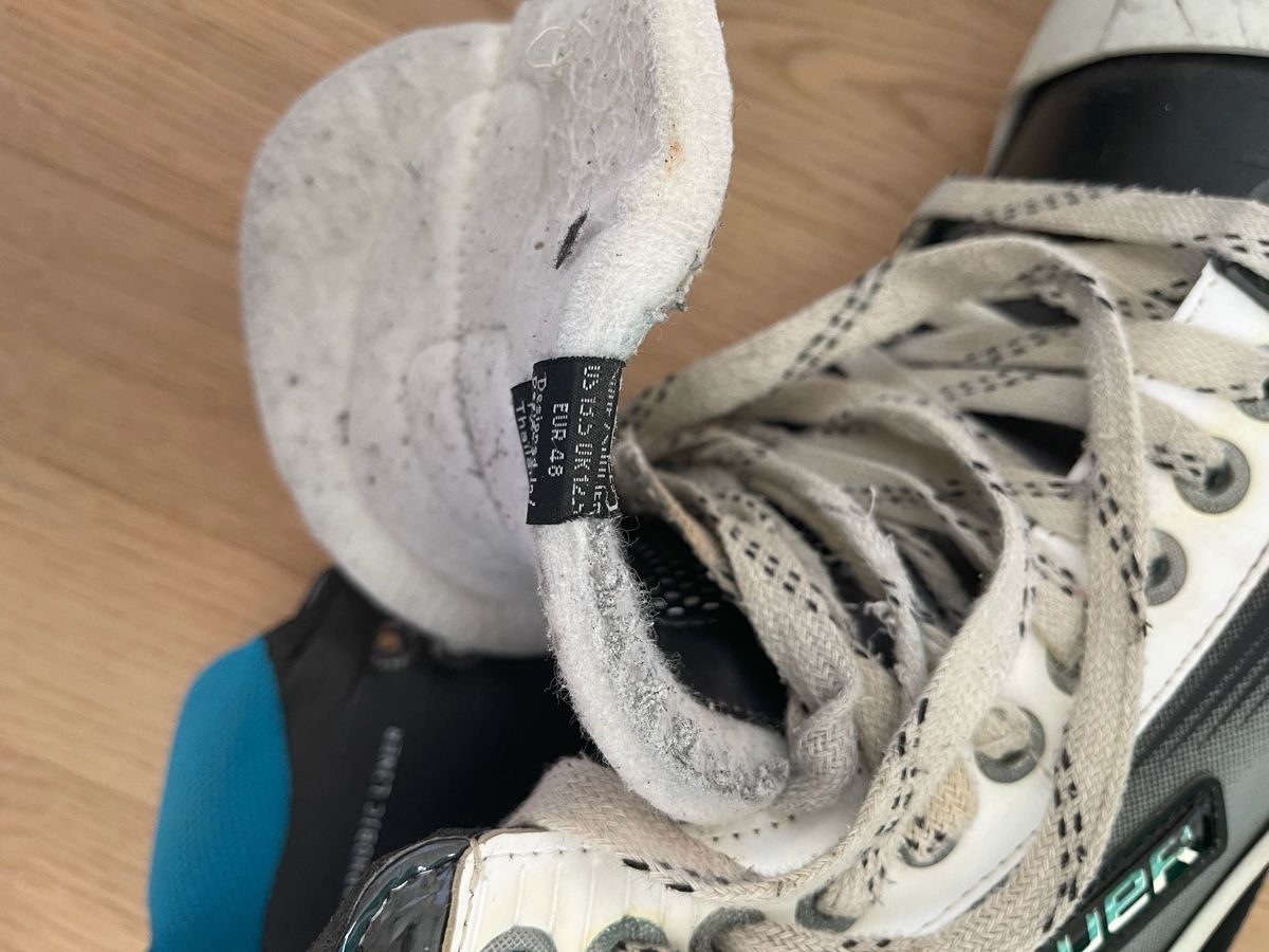 Bauer Pattini da ghiaccio: Bauer Eishockey Schlittschuhe, Grösse 48. Gebraucht. – Usato da Büsserach venduto da hua_1993 1
