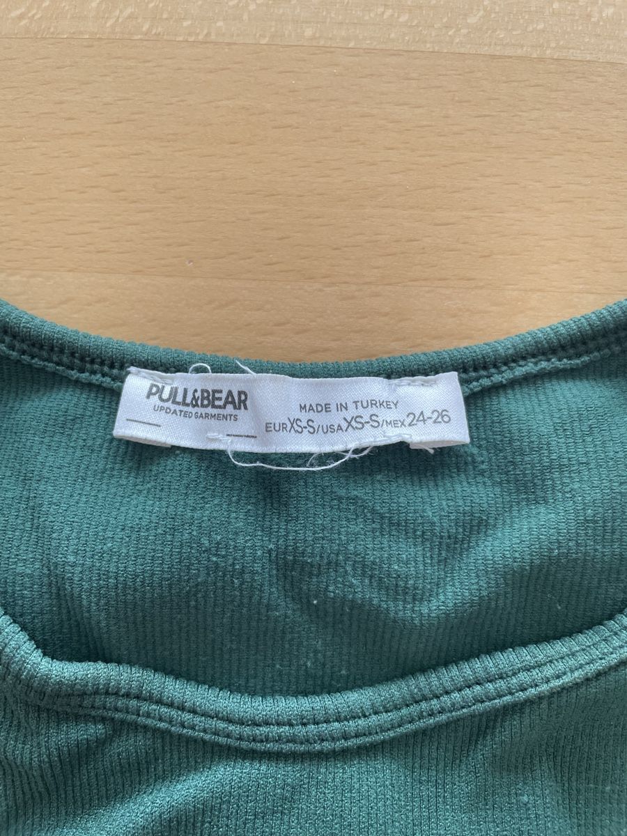 Pull&Bear Tops: Débardeur côtelé vert sapin Pull&Bear – Neuf (Voir description) à Bussigny par Z.seller 1