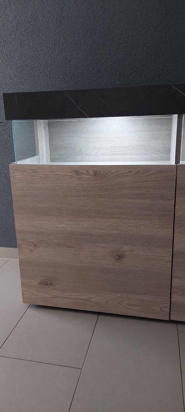 Conforama Credenze: Sideboard mit Beleuchtung Holzoptik gebraucht  – Usato da Mitlödi venduto da GeneralNike 1