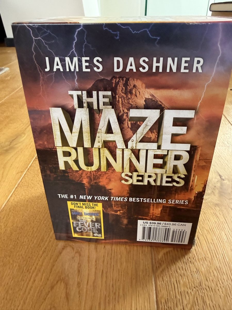 Libri: The Maze Runner Series, von James Dashner – Usato da Zürich venduto da turicum2008 7