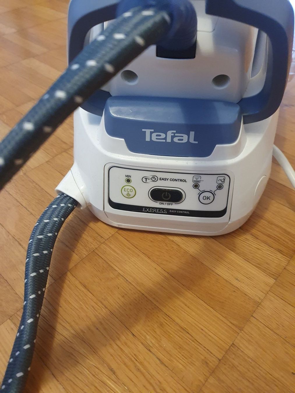 Tefal Ferri da stiro: Dampfbügeleisen – Usato da Luzern venduto da Yel_low 1