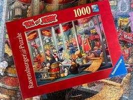 Ravensburger Puzzle (1000) „Ruhmeshalle von Tom und Jerry“