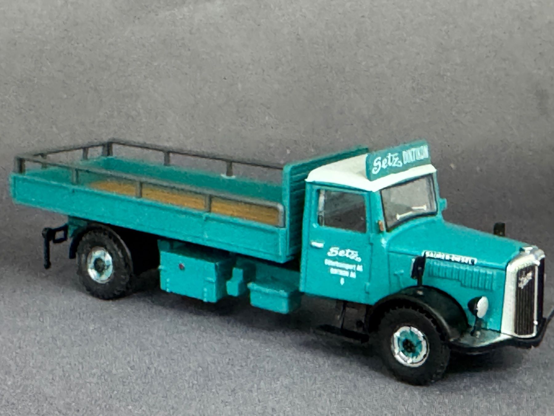 Saurer Modellini d'auto: Saurer S4C Setz ACE Modell 1:87 – Nuovo e nell'imballaggio originale da Luzern venduto da aa43modelcars-Luzern 4