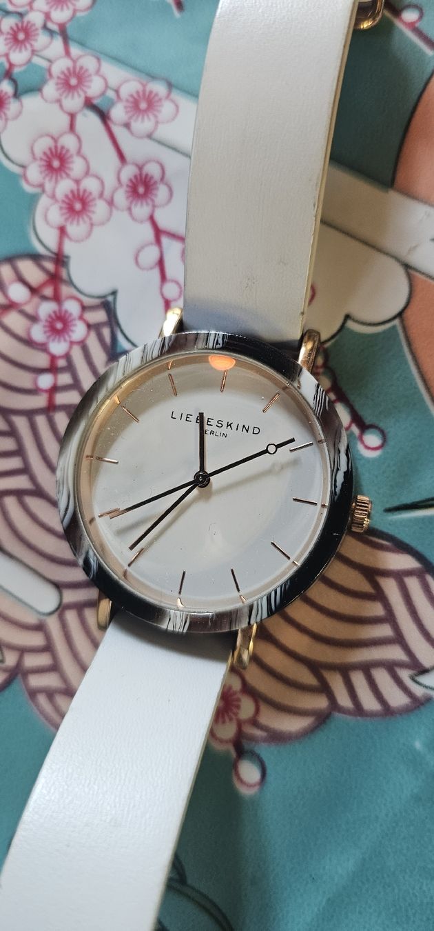 Liebeskind Orologi: Weisse Liebeskind Armabanduhr – Usato da Ostermundigen venduto da Secundo_Hand