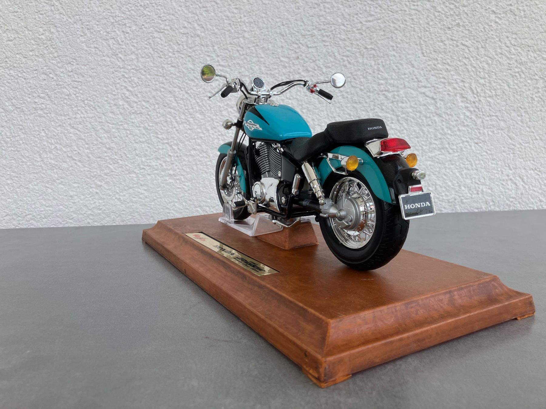 Maisto Modellbausätze & Standmodelle: Moto Honda Shadow VT1100C2 – Gebraucht aus Delémont von claudi57 5