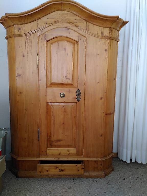 Armadi: Bodenseeschrank antik – Usato da Rüti ZH venduto da Retisch