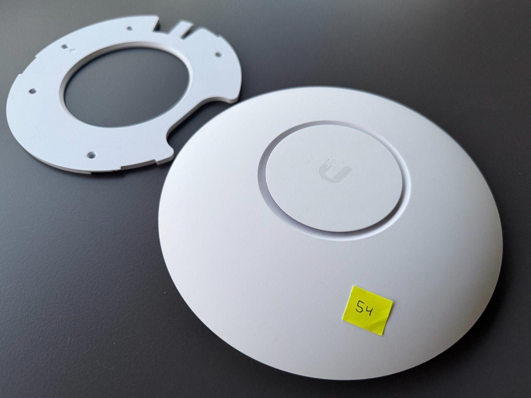 Ubiquiti Modem & Router: Ubiquiti UniFi AP AC PRO #54 – Usato da Gettnau venduto da f10s6n
