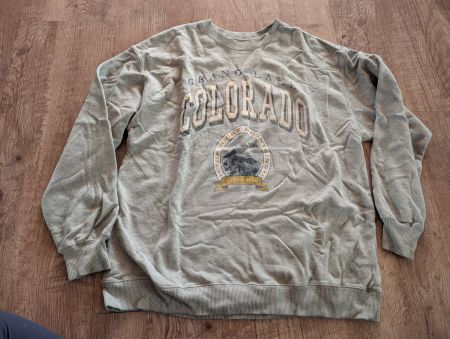 Hollister sweater, size M