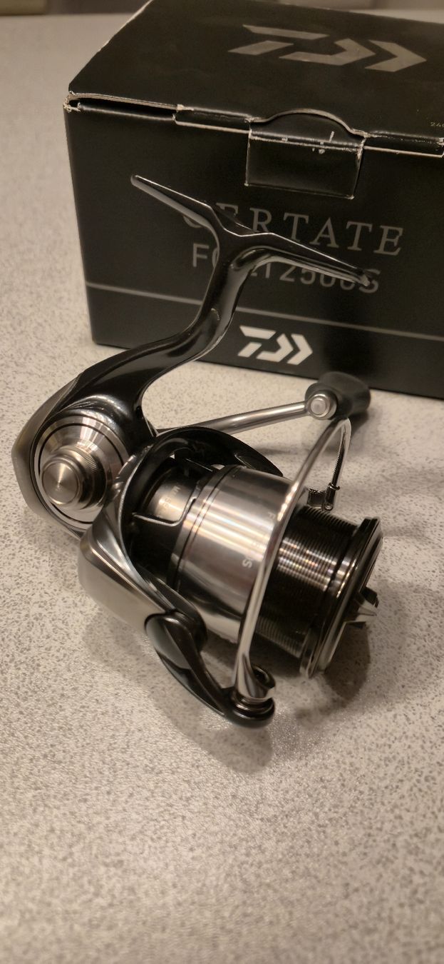Daiwa Rollen & Spulen: Daiwa certate 2500S  – Gebraucht aus Cheseaux-Lausanne von stevo85