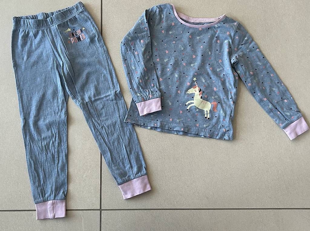 Pigiama & Simili: Pyjama Set Grösse 98/104 Zweiteiler  – Usato da Wil SG venduto da Goldi2010 1