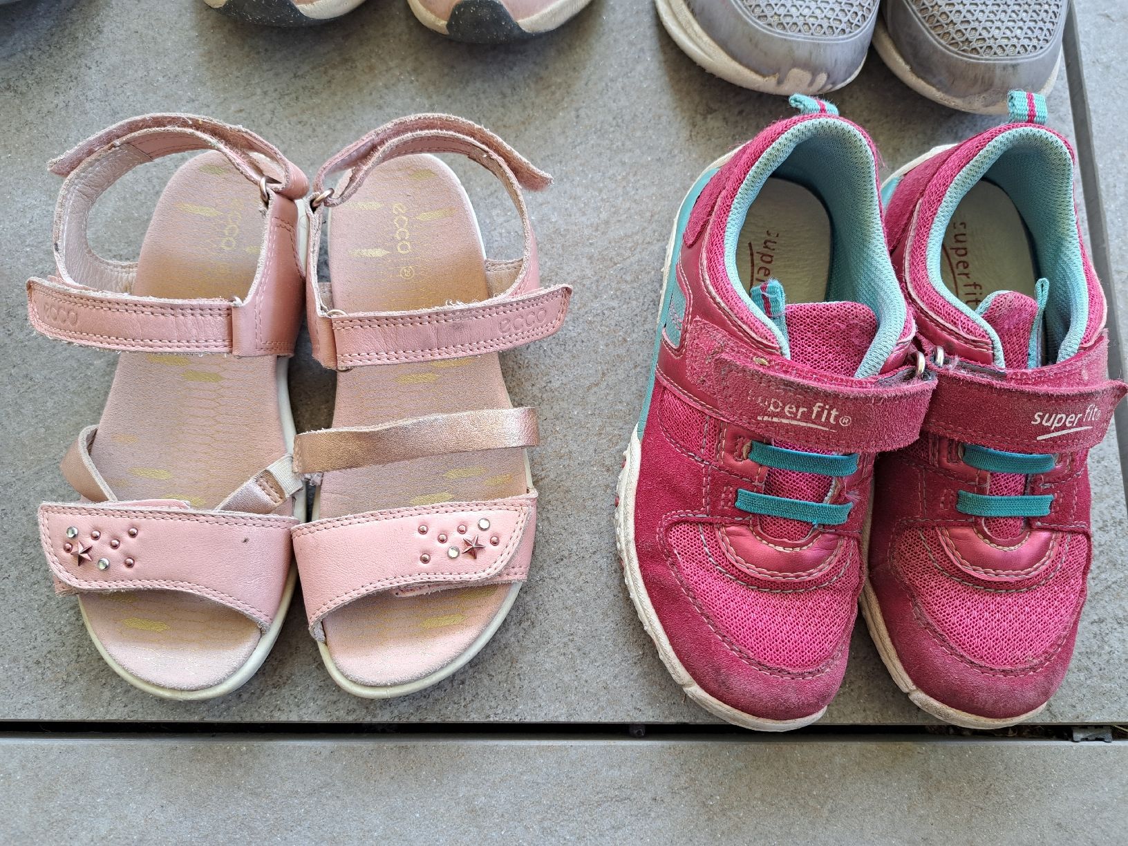 Ecco Scarpe per ragazze: Schuhe Gr. 29 Superfit, Ecco, Nike, Speichers, Bench,Quechua – Usato da Bergdietikon venduto da Staphylococcus 1