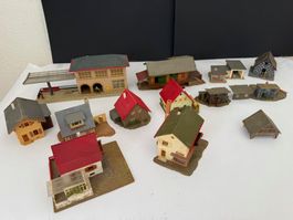 Häuser für Modellbahnanlage