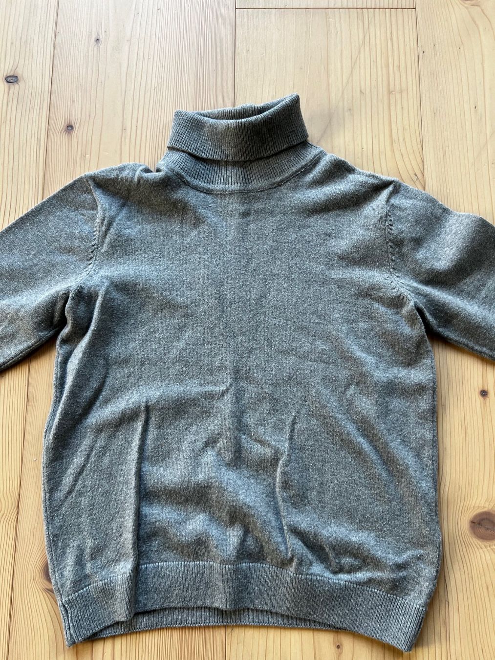 Zara Maglioni & Felpe: ZARA Pullover Gr.122 – Usato da Zürich venduto da meggimay 1