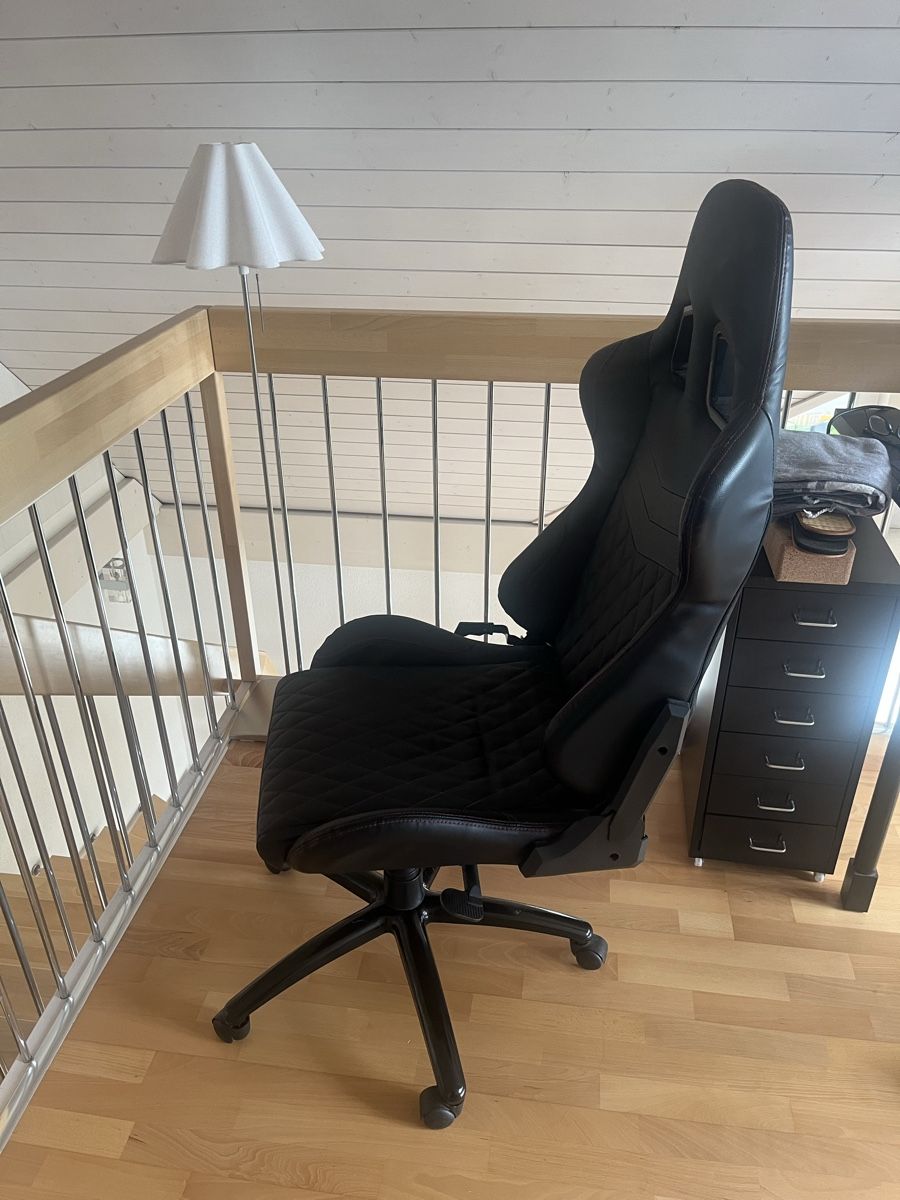 Sedie: Black Gaming/Office Chair – Usato da Wallisellen venduto da gil_7qms 2