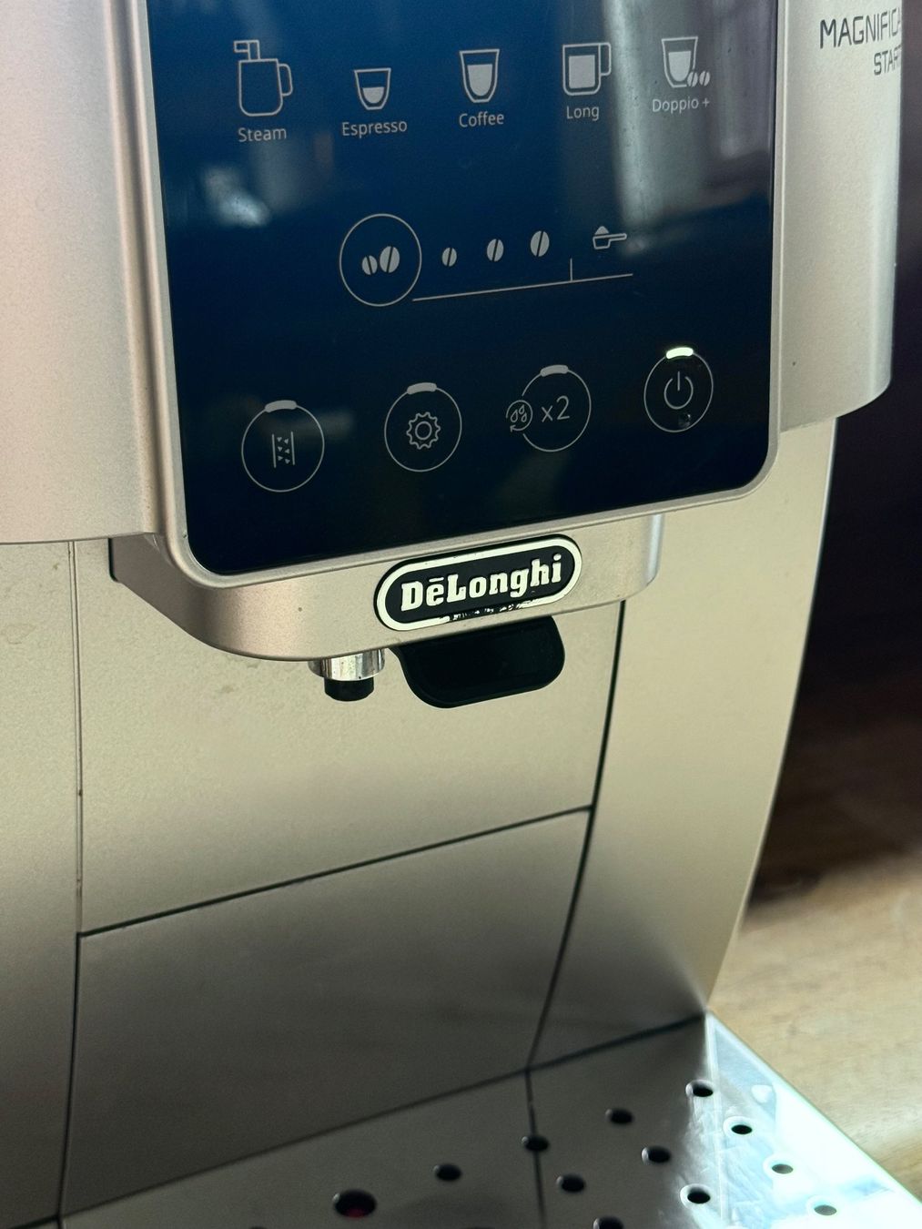 De'Longhi Kaffeemaschinen & Espressomaschinen: Kaffeemaschine DeLonghi Magnifica Start – Gebraucht aus Zürich von El-Ga 7