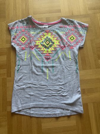 Mädchen T-Shirt Gr. 134 mit Pailletten
