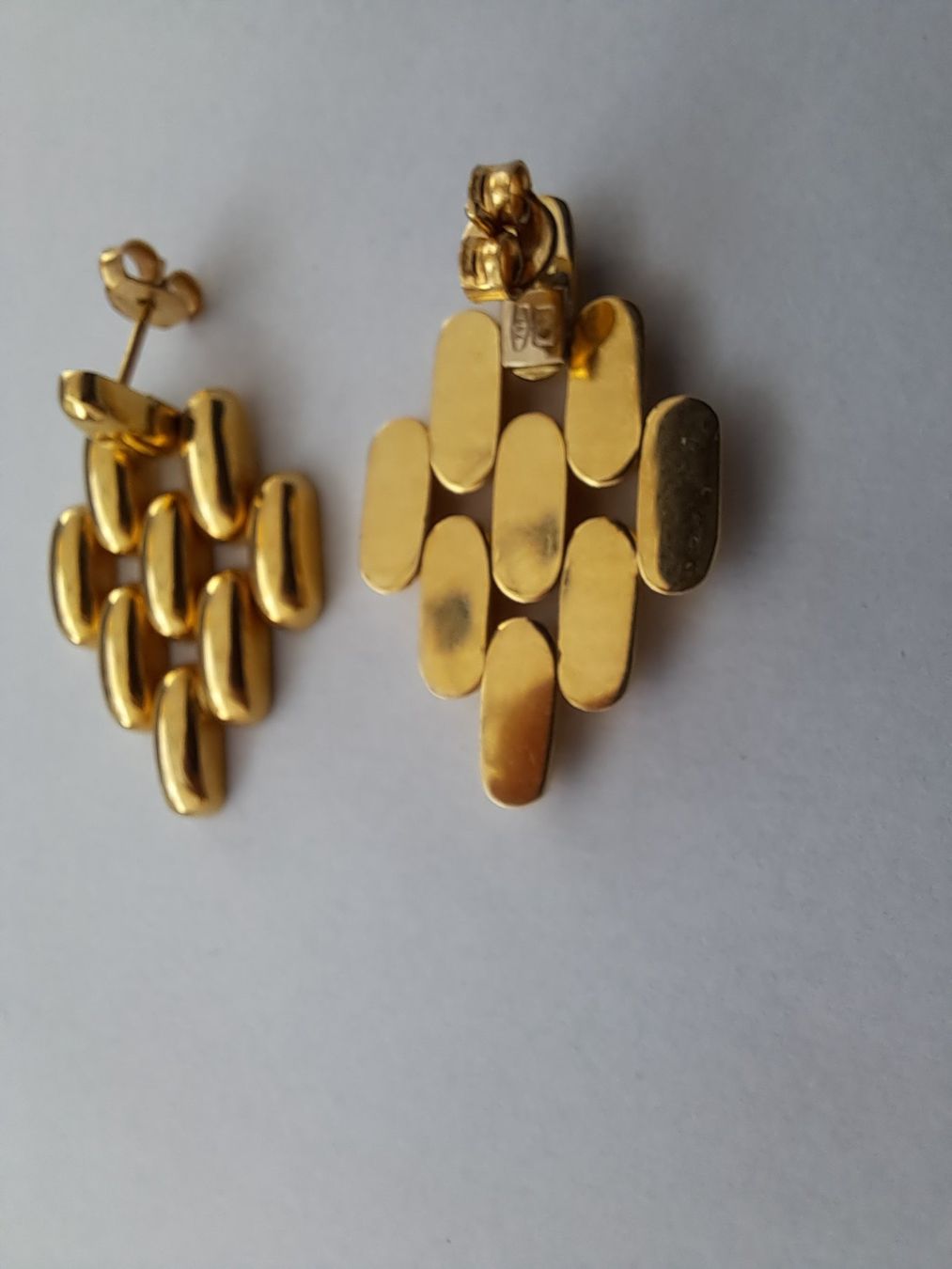 Boucles d'oreille: Traumhafte Ohrstecker – D'occasion à Pfäffikon ZH par Valsangiaccomo 2