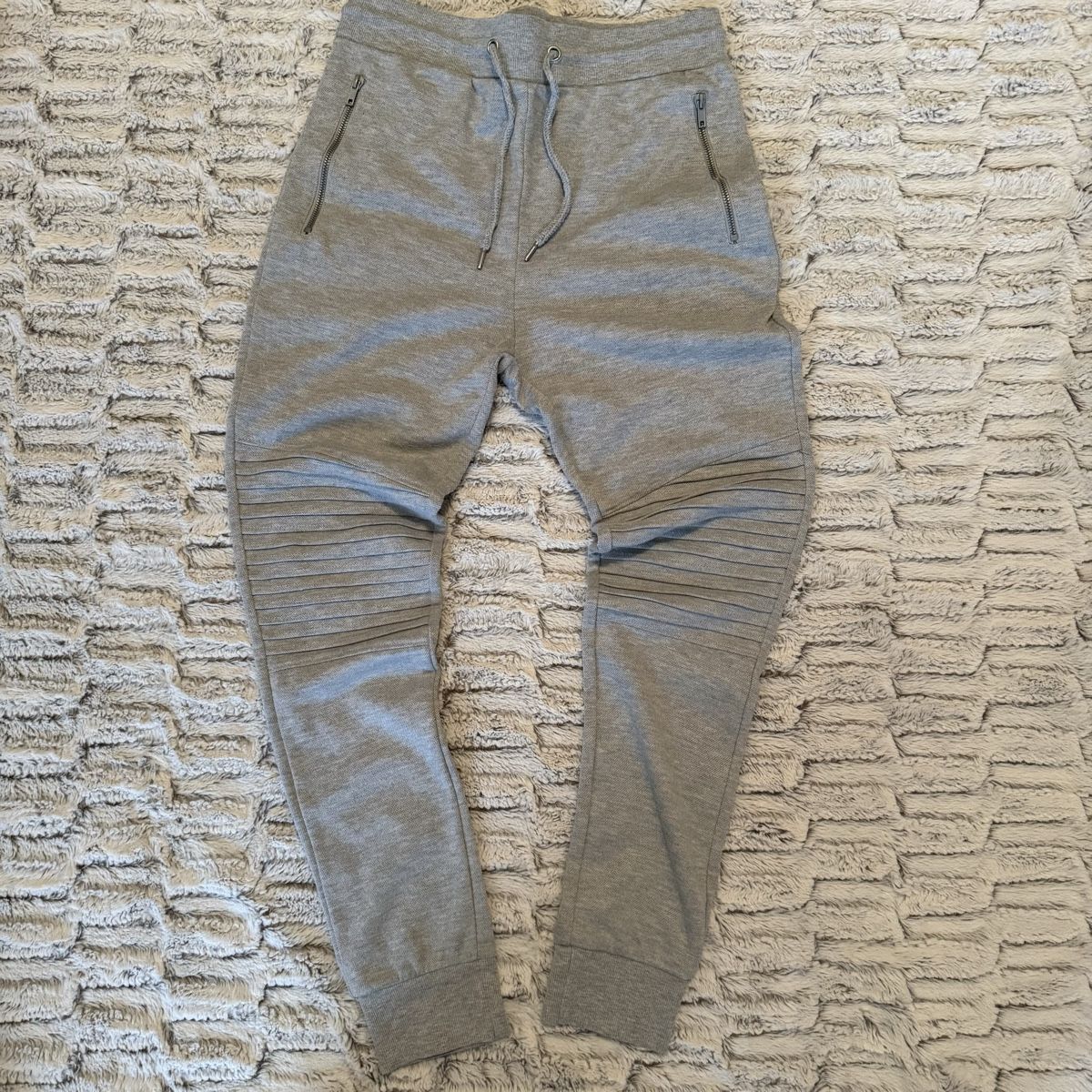 Pull&Bear Lotti di vestiti: SET 3 Hosen/Joggers | Size S – Usato da Lutry venduto da respect_69 4