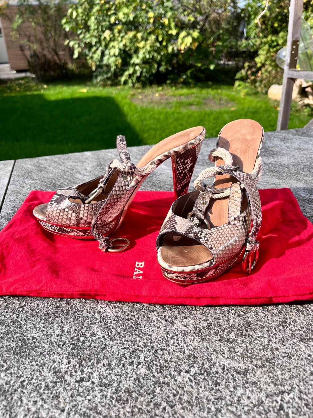 Bally Damenschuhe: Bally High Heel Sandale – Gebraucht aus Zug von KarinB72 1