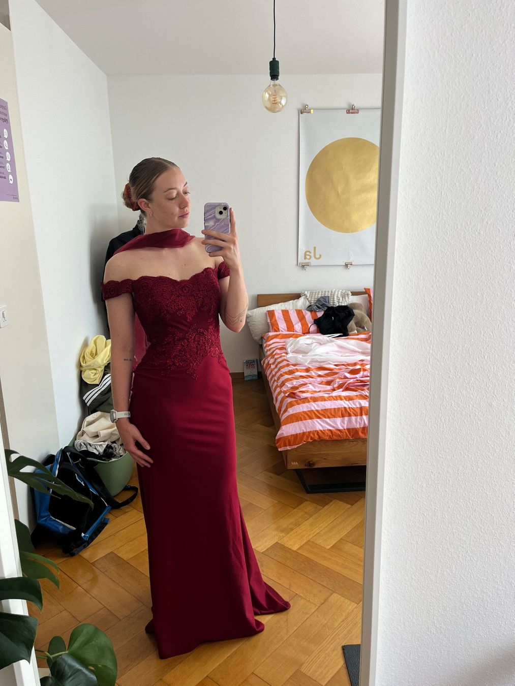 Vestiti: Weinrotes Abendkleid – Usato da Bern venduto da michelle_c98 1