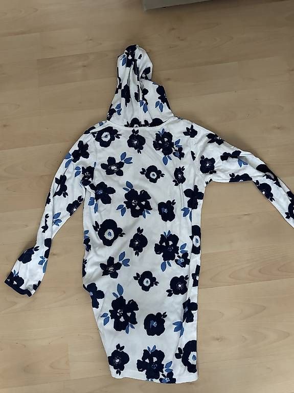 Costumi da bagno: Badekleid Handtuch Gr 146 – Usato da Winterthur venduto da bungy192 1
