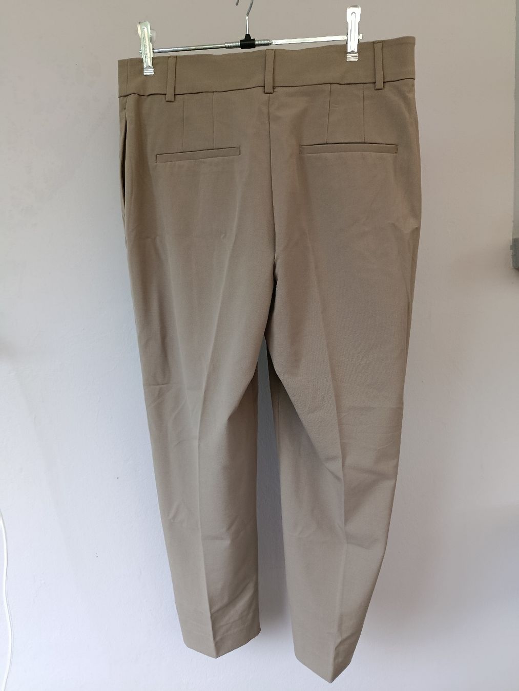 H&M Hosen: Damenhose sandfarben Gr. 40 – Gebraucht aus Basel von Clay66 1
