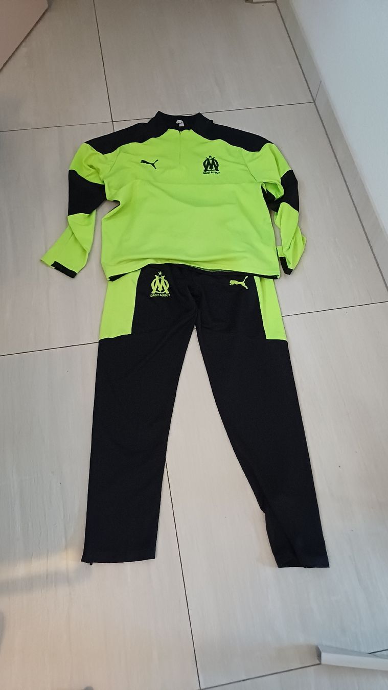 Puma Kleiderpakete & -sets: Jogging Puma – Gebraucht aus Bex von Sakito