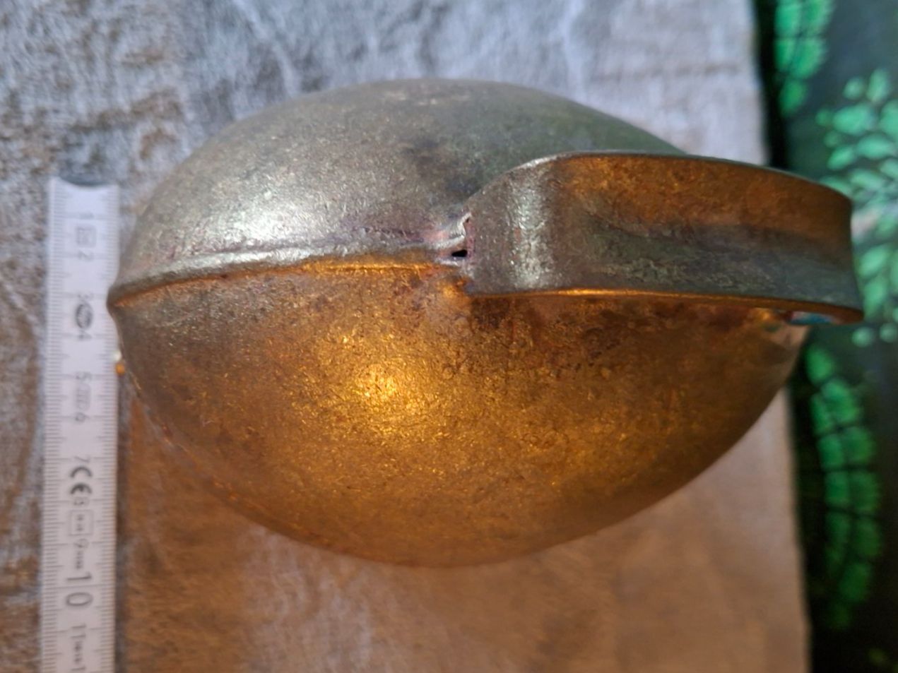 Campanacci mucche: Grössere Kuhglocke, Vintage, Messing mit Klöppel – Usato da Otelfingen venduto da silver-moon 4