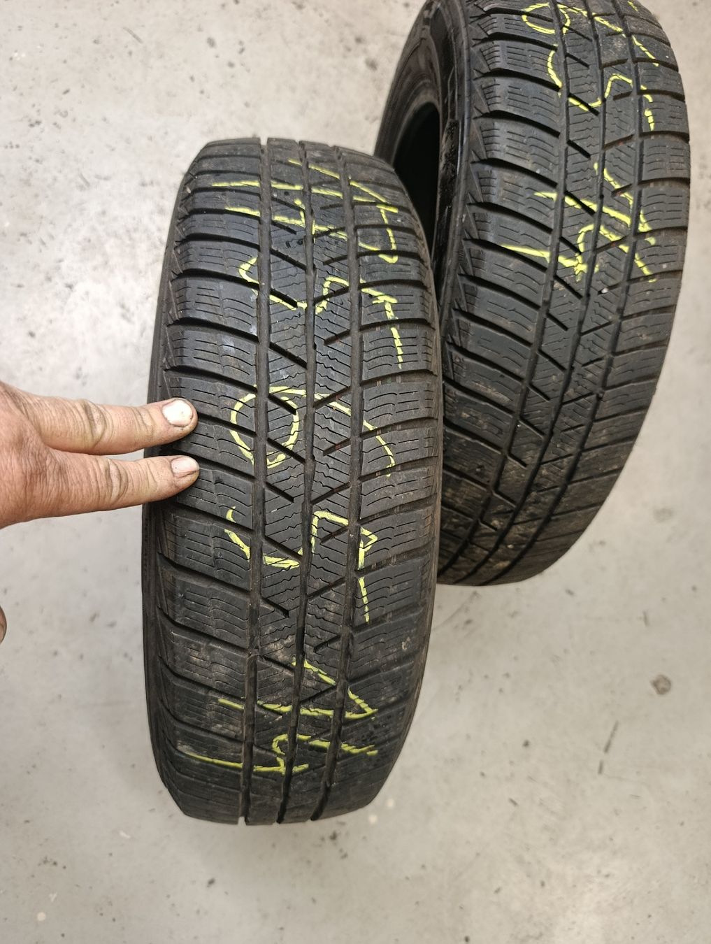 Pneus & Kompletträder: 175/65R14 Barum  – Gebraucht aus Kerzers von Hemingway_Motors 1