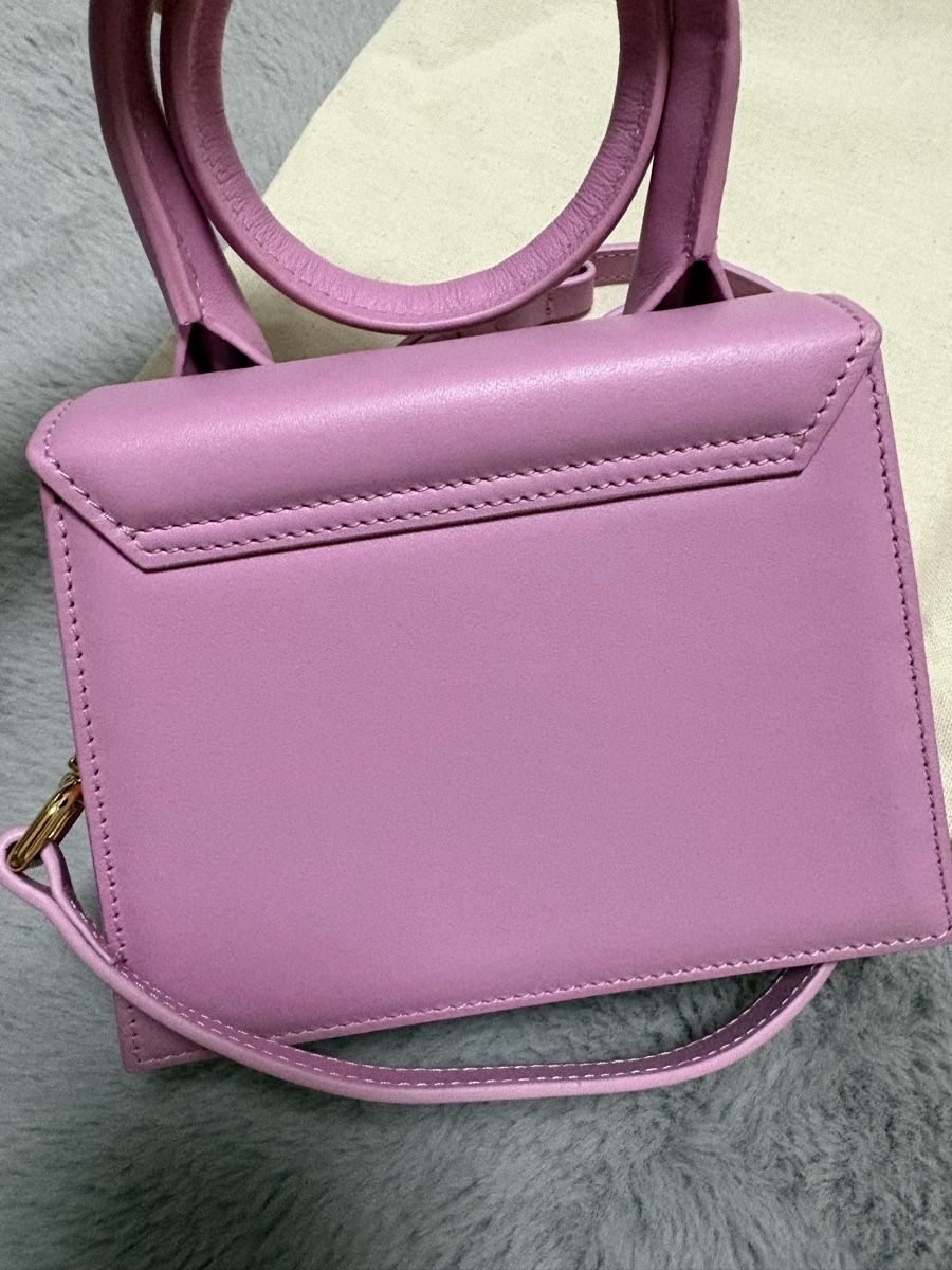 Jacquemus Borse da donna: Jacquemus Handtasche Lila Leder Klein – Nuovo (secondo la descrizione) da Allschwil venduto da len_95wq 1